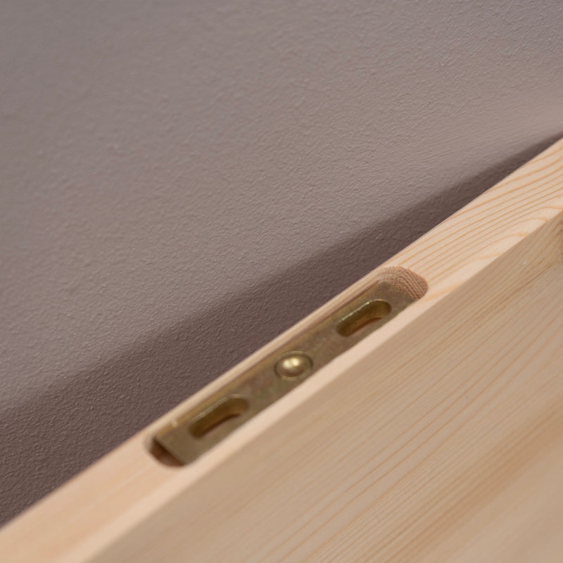 Schwebende Regale aus Kiefernholz – Regal aus weiß geöltem Holz